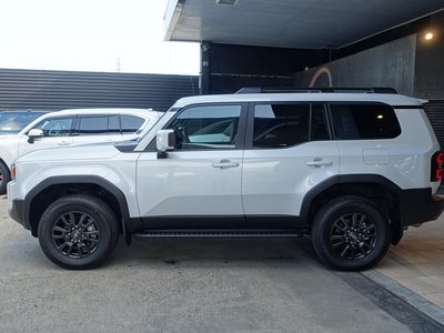 TOYOTA LAND CRUISER 250 - 4