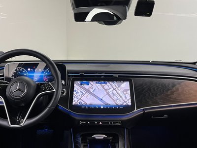 MERCEDES-BENZ E-CLASS - 4