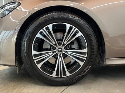 MERCEDES-BENZ E-CLASS - 6