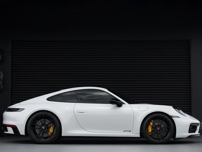 2023 Porsche 911 — миниатюра 11