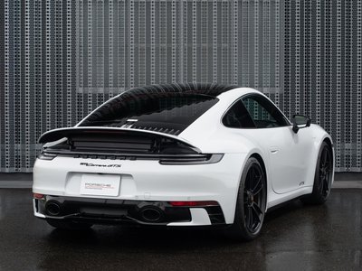 2023 Porsche 911 — миниатюра 13