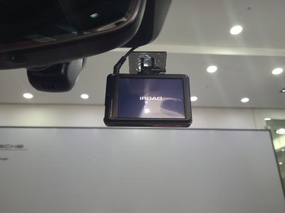 2023 Porsche 911 thumbnail 17