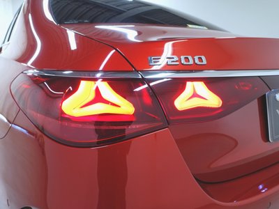 MERCEDES-BENZ E-CLASS - 5