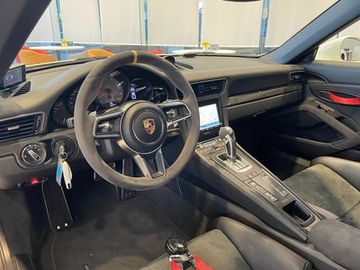 صورة 24 لـ 2016 Porsche 911