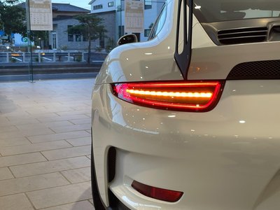 صورة 16 لـ 2016 Porsche 911