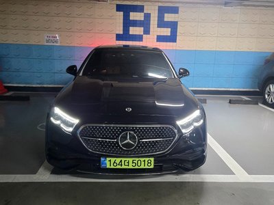MERCEDES-BENZ E-CLASS - 1