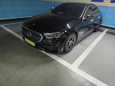 MERCEDES-BENZ E-CLASS - 10