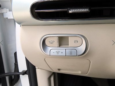 2022 Genesis GV60 — миниатюра 13
