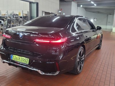 BMW 7 SERIES - 4