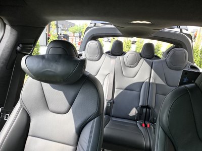 2023 Tesla MODEL X — миниатюра 11