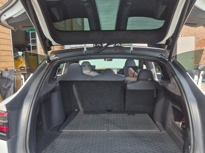 2023 Tesla MODEL X — миниатюра 14