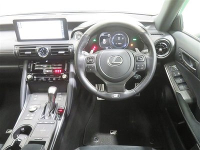 LEXUS IS - 4