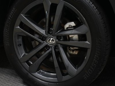 صورة 7 لـ 2023 Lexus NX