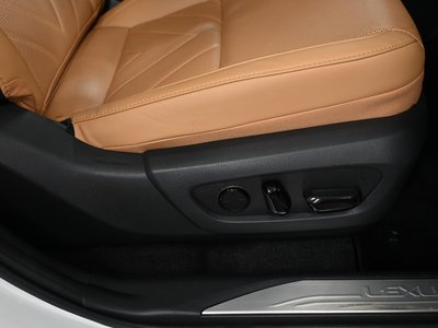 صورة مصغرة 11 لـ 2023 Lexus NX