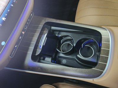 صورة 10 لـ 2025 Mercedes-BENZ E-CLASS