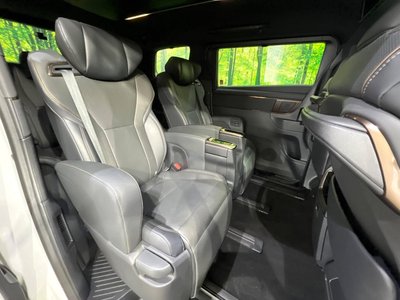 2023 TOYOTA ALPHARD photo 9