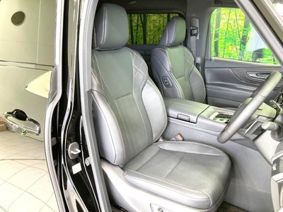 2026 Toyota VELLFIRE — фото 8
