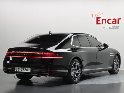 2022 Genesis G90 (RS4) photo 3