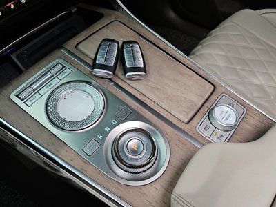 GENESIS GV80 - 9
