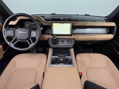 LAND ROVER DEFENDER - 5