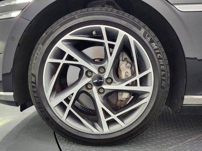 صورة 6 لـ 2023 Genesis G90 (RS4)