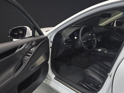 GENESIS G80 (RG3) - 10