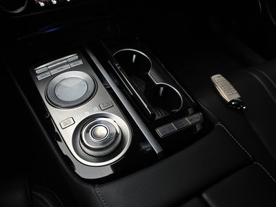 GENESIS G80 (RG3) - 9