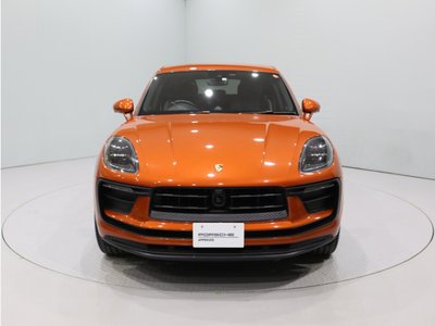 PORSCHE MACAN - 8