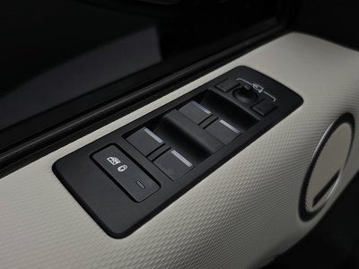 2023 LAND Rover DISCOVERY — миниатюра 30