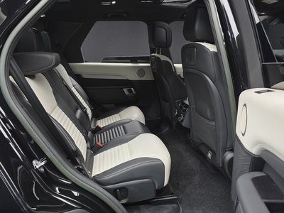 2023 LAND Rover DISCOVERY — миниатюра 17