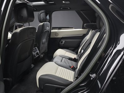 2023 LAND Rover DISCOVERY — миниатюра 16