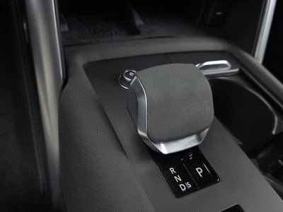 2023 LAND Rover DISCOVERY — миниатюра 12