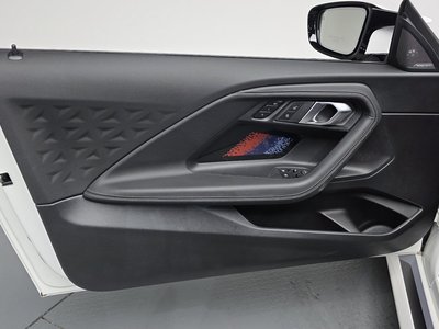 2025 BMW M2 — миниатюра 14
