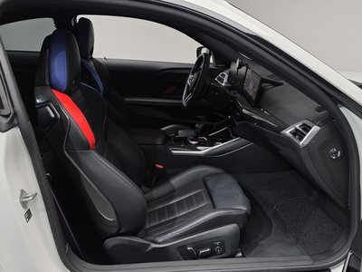 2025 BMW M2 — миниатюра 17