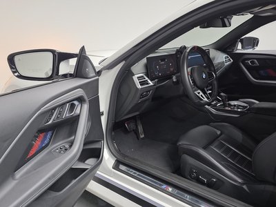 2025 BMW M2 — миниатюра 13