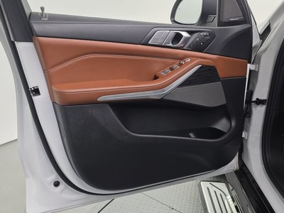 2022 BMW X7 — миниатюра 14