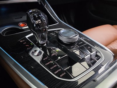 2022 BMW X7 — миниатюра 12