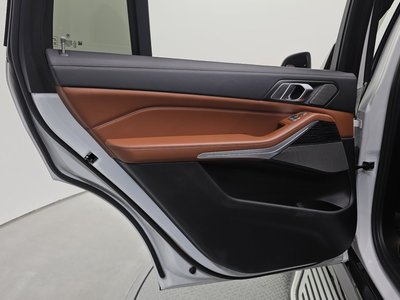 2022 BMW X7 — миниатюра 15