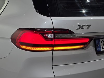 2022 BMW X7 — фото 10
