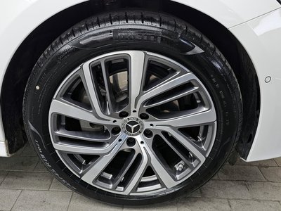 MERCEDES-BENZ E-CLASS - 6