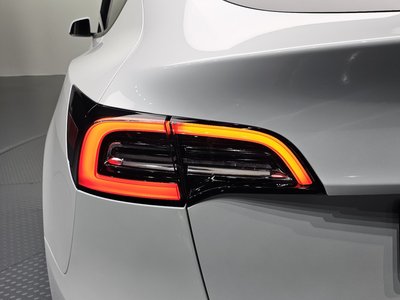 2022 Tesla MODEL Y photo 10