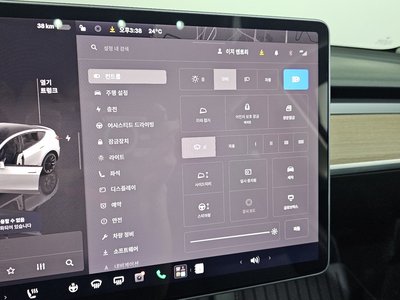 2022 Tesla MODEL Y thumbnail 27