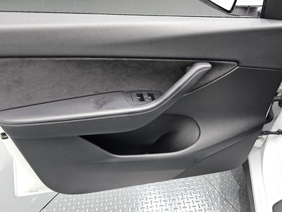 2022 Tesla MODEL Y thumbnail 14