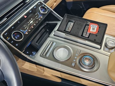 2022 Genesis GV80 thumbnail 12