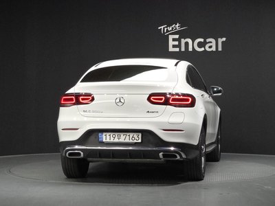 MERCEDES-BENZ GLC - 3