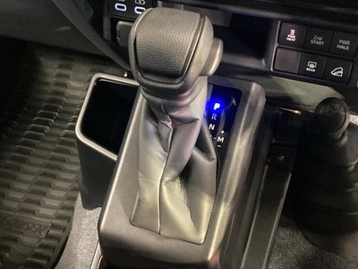 2025 Toyota LAND CRUISER 70 — миниатюра 45