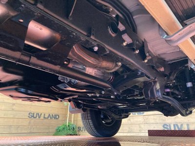 2025 Toyota LAND CRUISER 70 — миниатюра 31