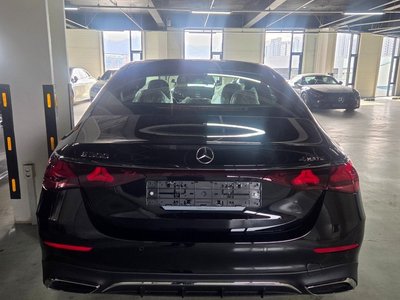 MERCEDES-BENZ E-CLASS - 2