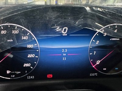 MERCEDES-BENZ E-CLASS - 6