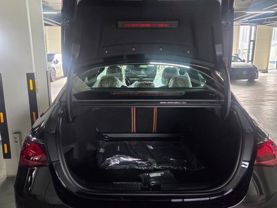 MERCEDES-BENZ E-CLASS - 5